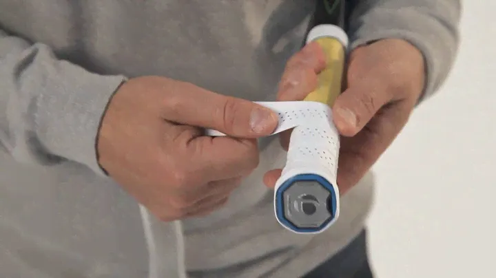 Artengo : Comment poser son grip sur une raquette tennis ?